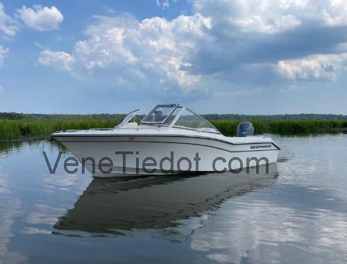 Tekniset tiedot ja arvostelut